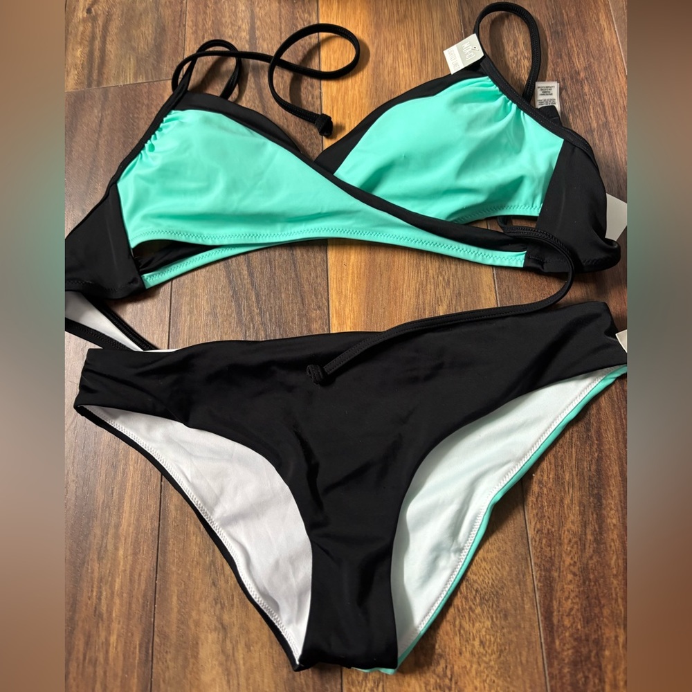 NWT bikini. S/M